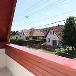 Badacsony Apartmanhaz * Badacsonytomaj