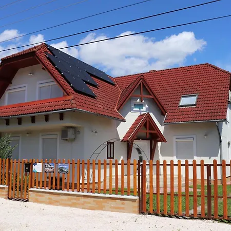 Apartment Badacsony Apartmanhaz Badacsonytomaj