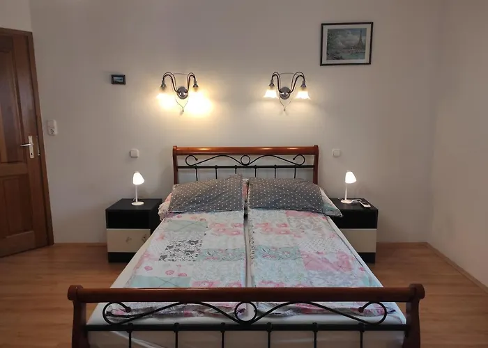 Badacsony Apartmanhaz *