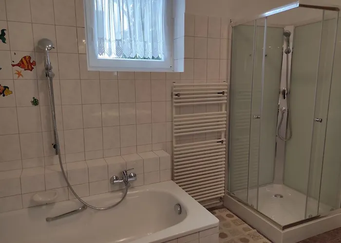 Апартаменты Badacsony Apartmanhaz Бадачоньтомай