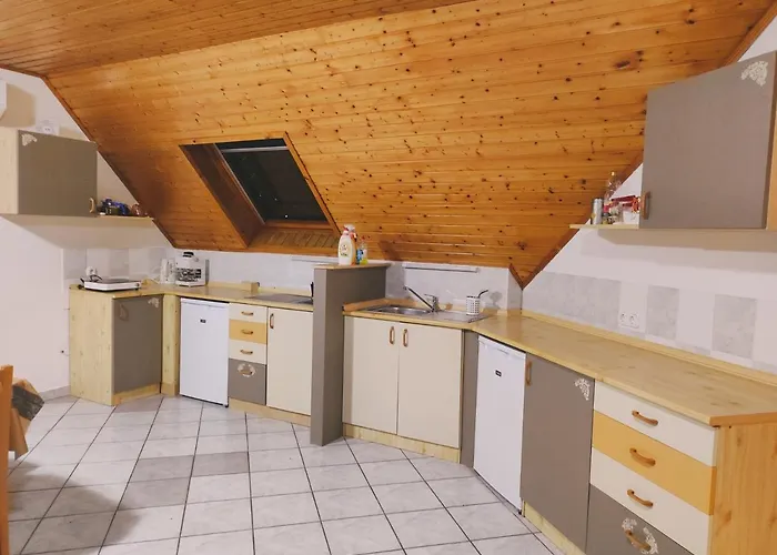 Badacsony Apartmanhaz Апартаменты