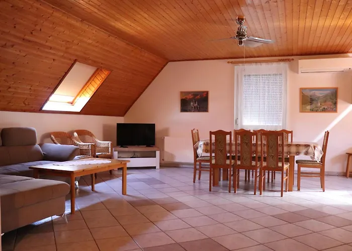 Badacsony Apartmanhaz Badacsonytomaj