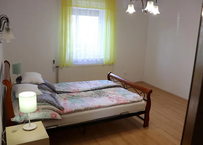 Badacsony Apartmanhaz Бадачоньтомай