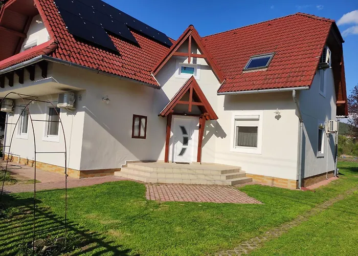 Badacsony Apartmanhaz Апартаменты