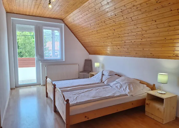 Badacsony Apartmanhaz * Бадачоньтомай